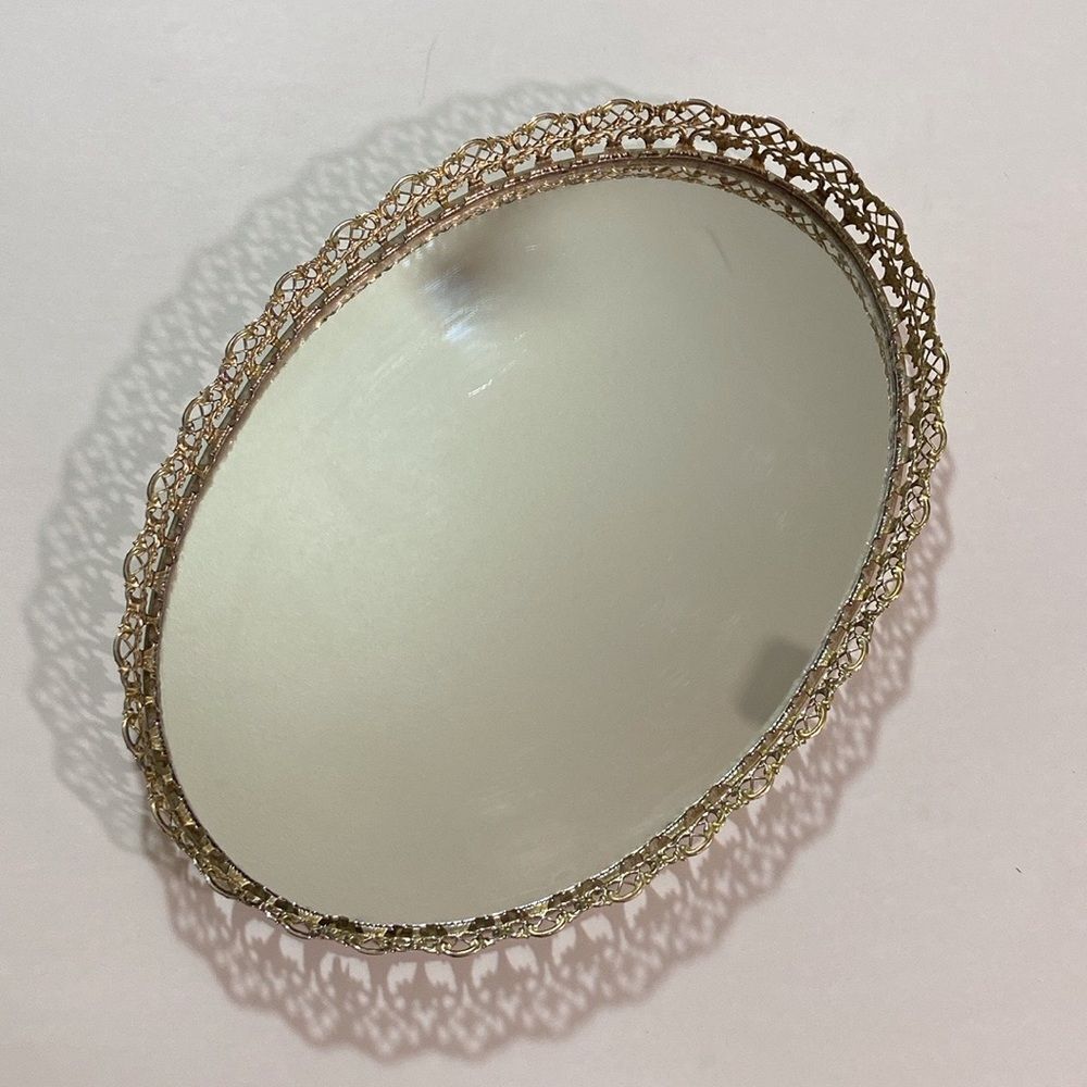 Antique Ornate Vanity Filigree Tray Elegant Decor Gold Oval Mirror withLace Edge